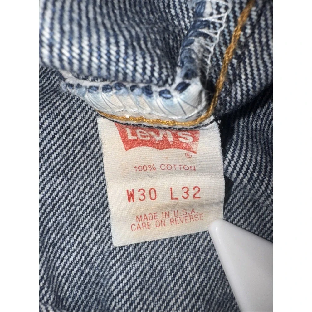 Levis please note